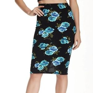 NWOT Floral Skirt